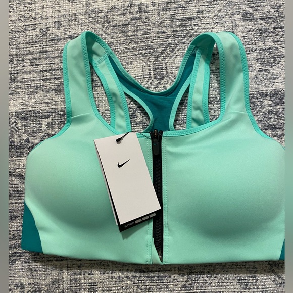 Nike Sports bra - Picture 1 of 4